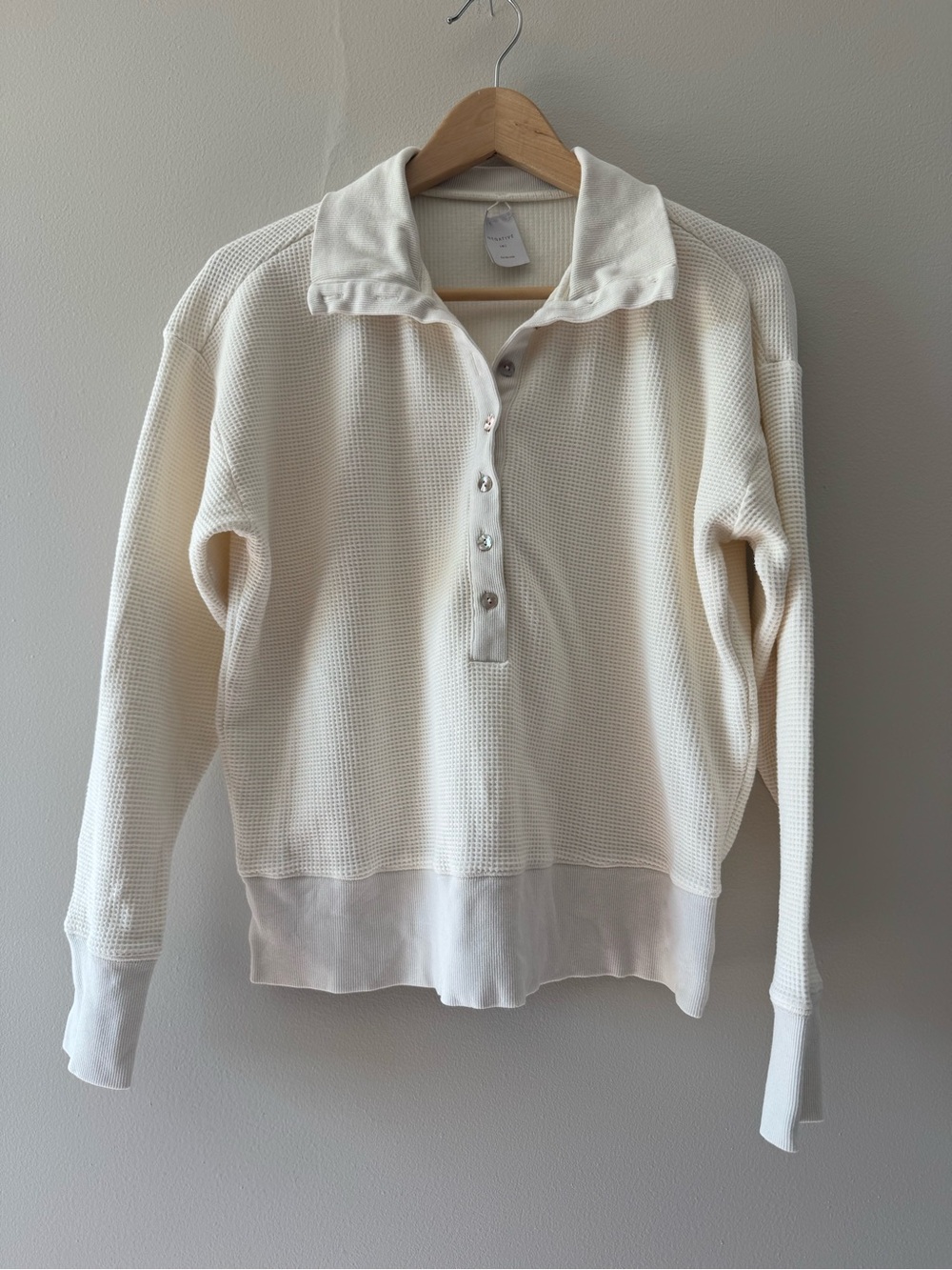 NEGATIVE Waffle Knit Pullover Button Up Collar Cream Medium Cotton Long Sleeve